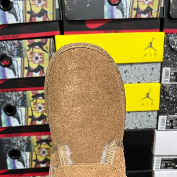 UGG Velcro - Strap Platform Ankle Boots - Picture 3 of 9